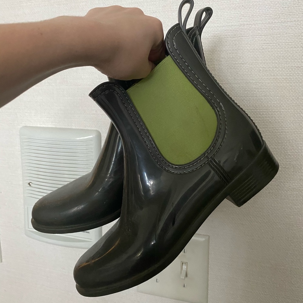 Rubbed Chelsea boots, rain boots